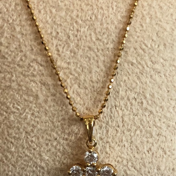 PETITE DIAMOND CROSS NECKLACE - Picture 7 of 16